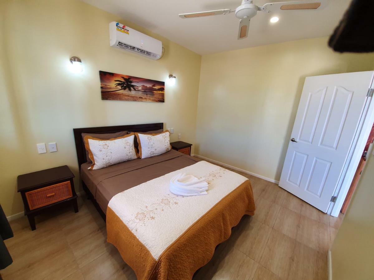Le Uaina Beach Resort Faleapuna Экстерьер фото