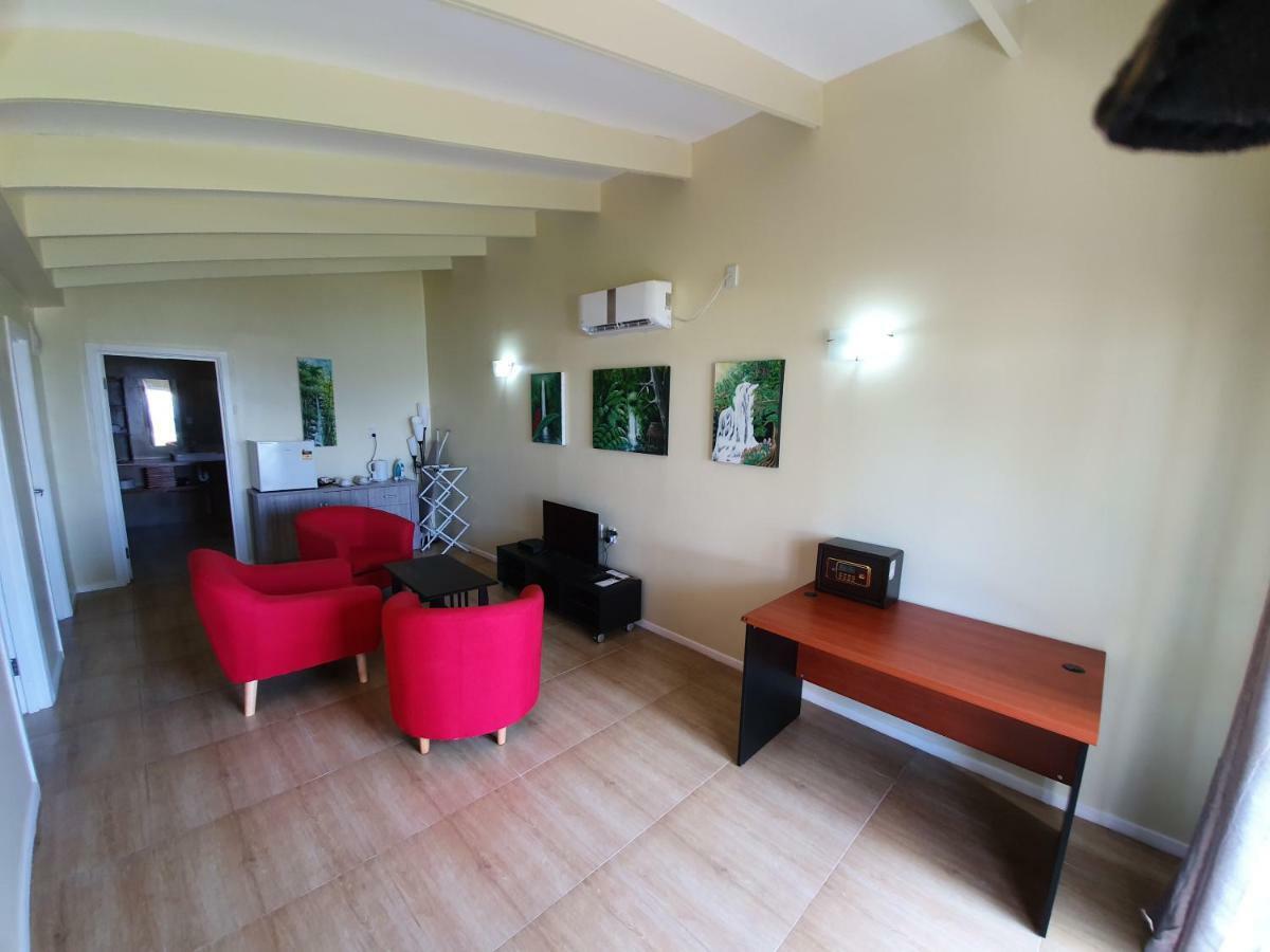 Le Uaina Beach Resort Faleapuna Экстерьер фото