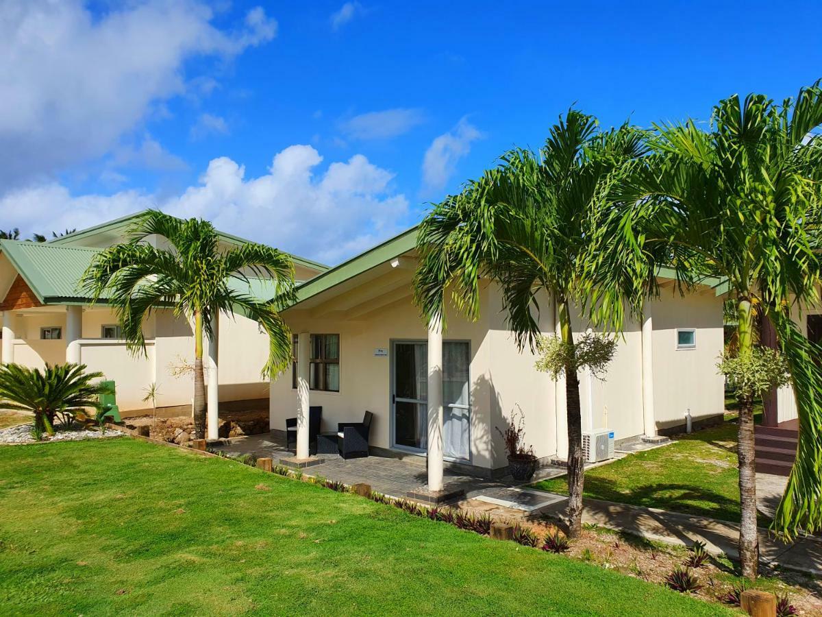 Le Uaina Beach Resort Faleapuna Экстерьер фото
